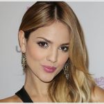 ベイビードライバーのダーリン役の女優エイザゴンザレスとは?